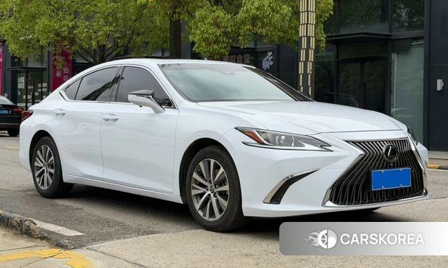 Lexus ES 2021 Белый из Китая, фото 3