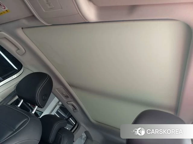Volkswagen Touran L id 4208439 из Китая 9