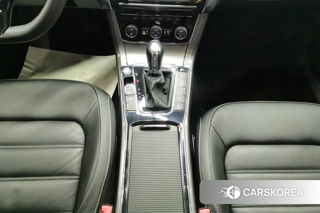 Volkswagen Passat id 4227358 из Китая 10