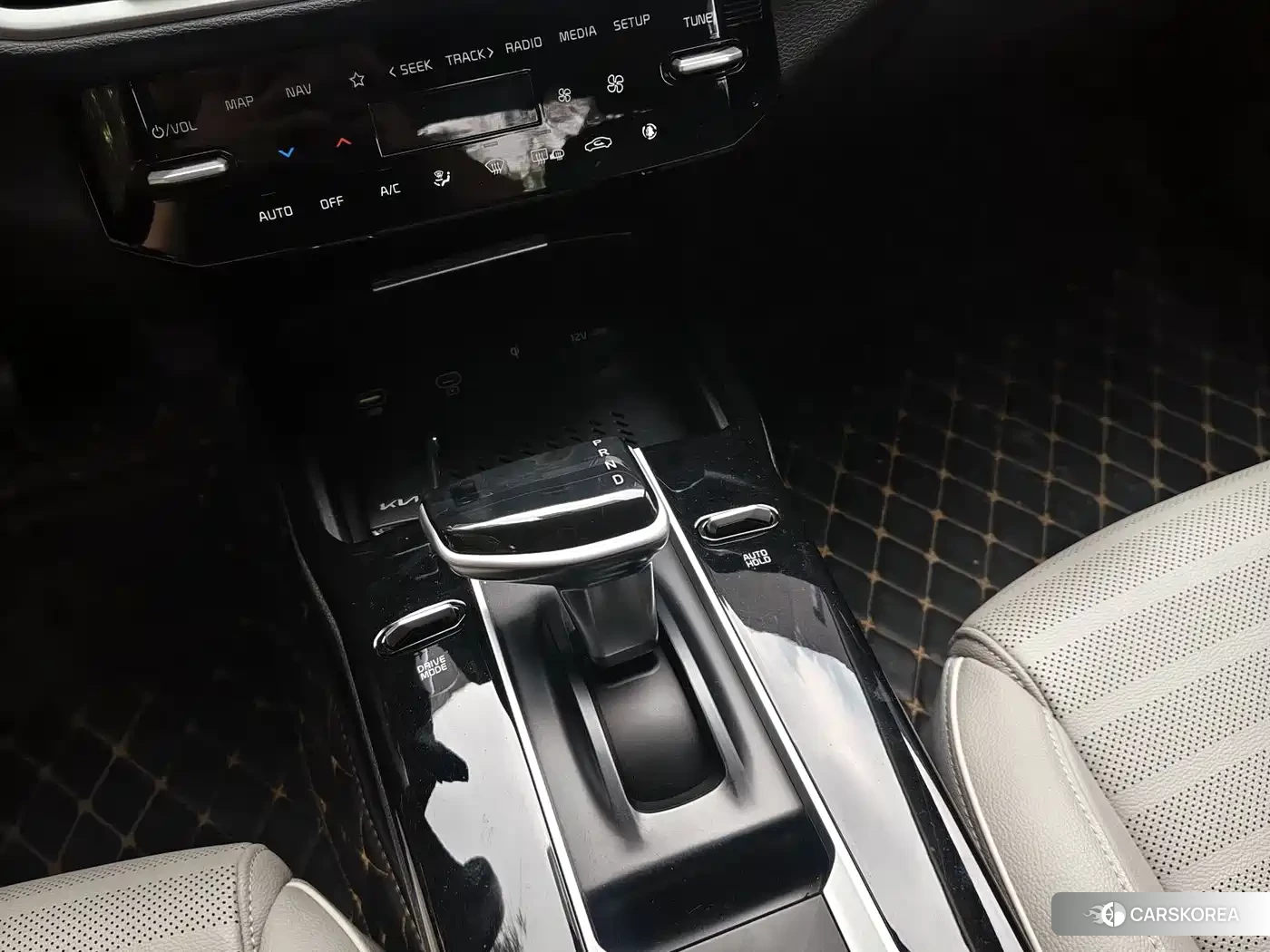 Kia K3 2023 Silver/gray из Китая, фото 5