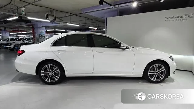 Mercedes-Benz E-Class W213 id 3196536 из Кореи 13