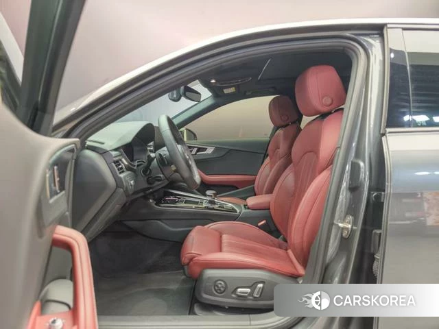 Audi A4L 2024 Темно-серый из Китая, фото 4