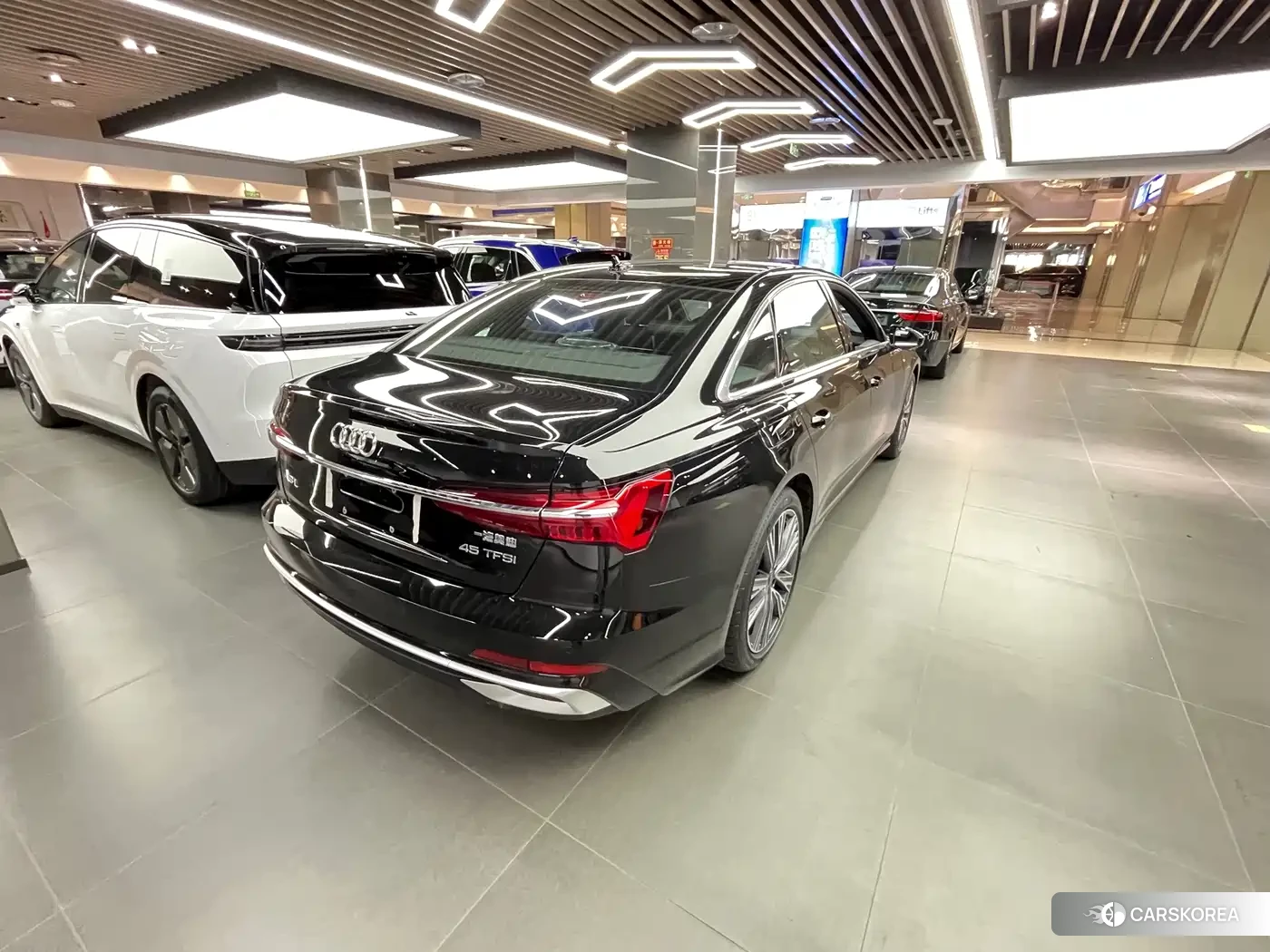 Audi A6L 2026 Черный из Китая, фото 3