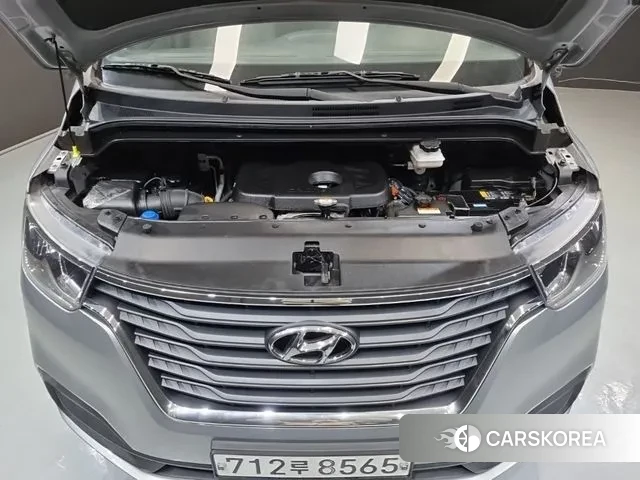 Hyundai The New Grand Starex id 3552124 из Кореи 13