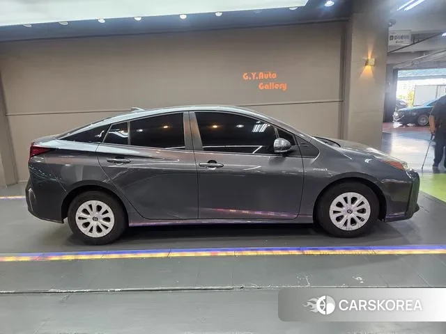 Toyota Prius 4th Generation id 3059286 из Кореи 10