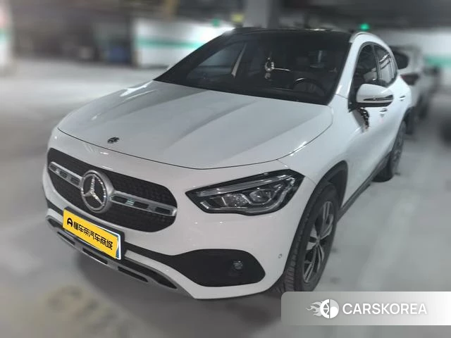 Mercedes-Benz GLA 2023 Белый из Китая, фото 3