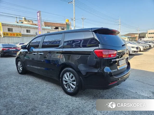 Kia The New Carnival id 3643784 из Кореи 13
