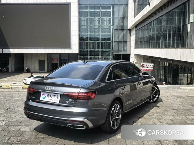 Audi A4L 2022 Темно-серый из Китая, фото 3