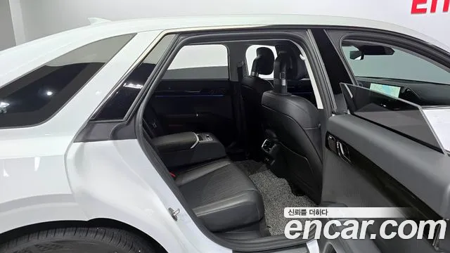 Hyundai Grandeur (GN7) id 2628578 из Кореи 13