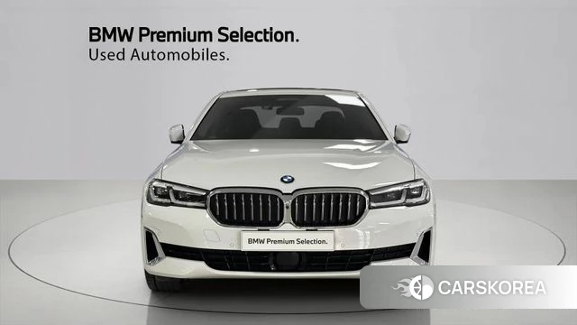 BMW 5 Series (G30) id 4243641 из Кореи 13