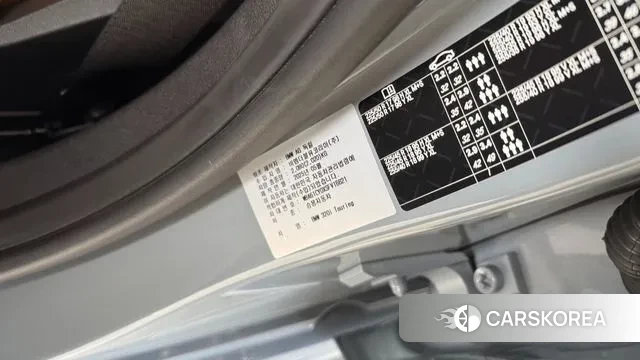 BMW 3 Series (G20) 2025 Светло-серебряный цвет из Кореи, фото 3