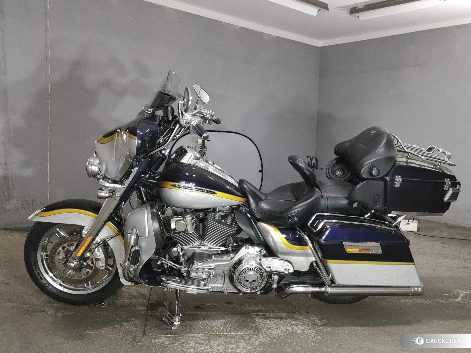 Harley-Davidson Electra Glide FLHTCUSE1800 CVO 2012 из Японии