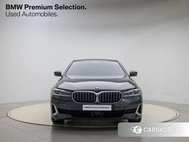 BMW 5 Series (G30) id 3002724 из Кореи 13