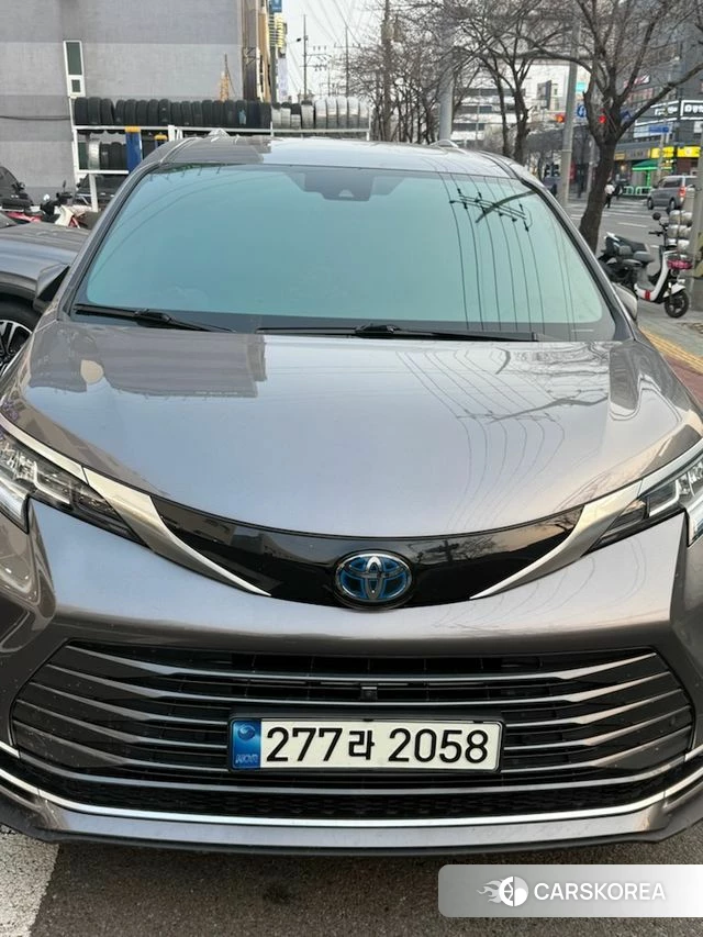 Toyota Sienna 4th Generation 2021 Серый из Кореи, фото 3