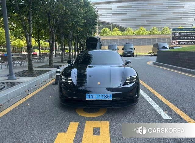 Porsche Taycan 2022 Черный из Кореи, фото 3