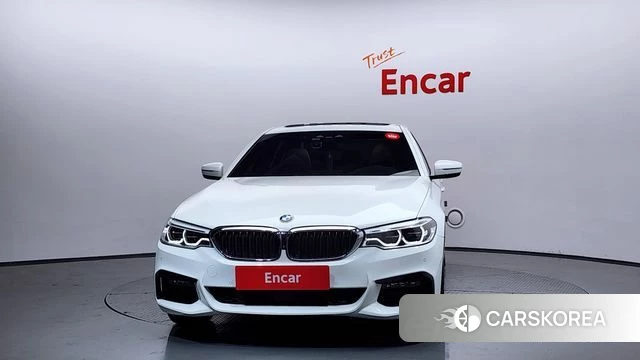 BMW 5 Series (G30) id 3879656 из Кореи 13