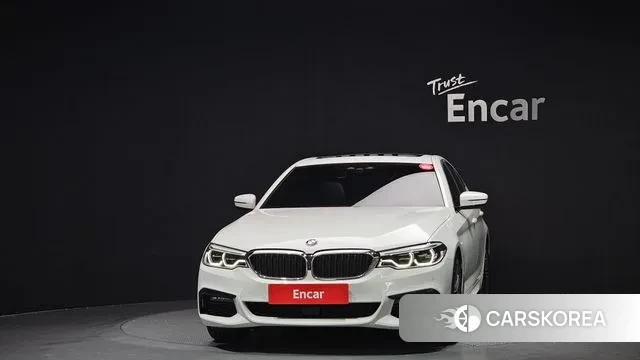 BMW 5 Series (G30) id 3291465 из Кореи 13