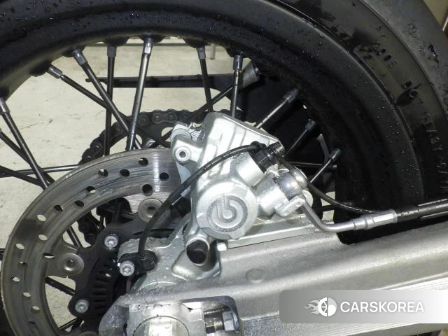 KTM 690 SMC R id 3939619 из Японии 23