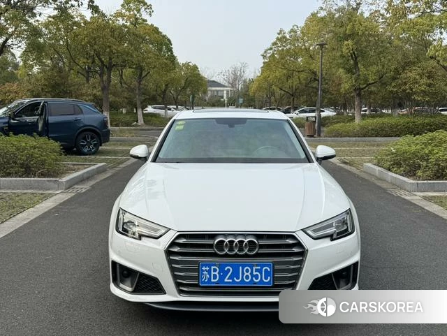 Audi A4L 2019 Белый из Китая, фото 3
