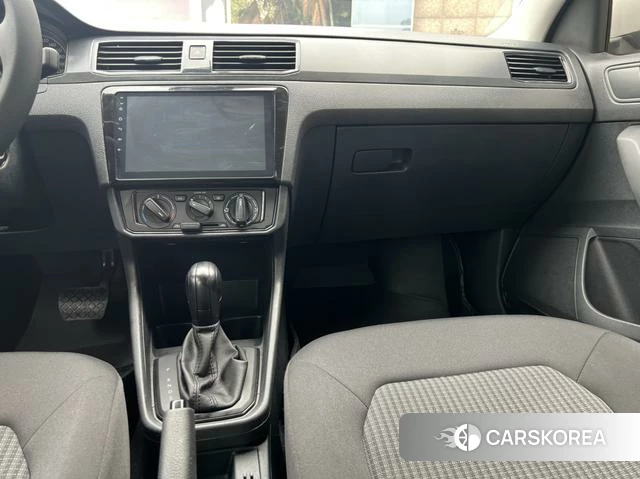 Volkswagen Santana id 4253727 из Китая 13