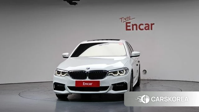 BMW 5 Series (G30) id 4179859 из Кореи 13