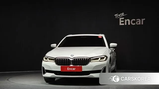 BMW 5 Series (G30) id 3523977 из Кореи 13