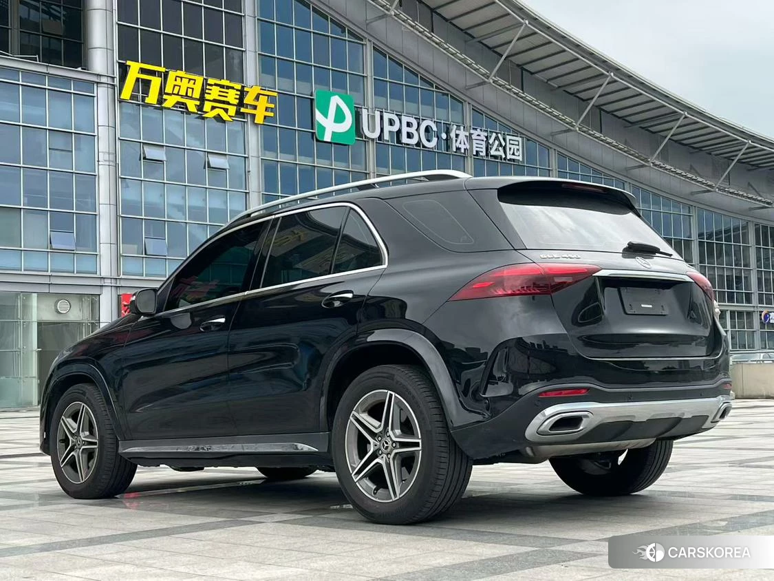 Mercedes-Benz GLE (import) 2023 Черный из Китая, фото 3
