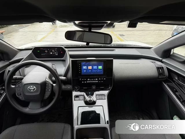 Toyota Platinum Wisdom 4X 2024 Белый из Китая, фото 3