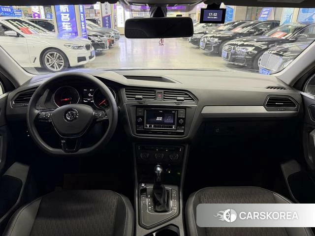 Volkswagen Tiguan L id 4236162 из Китая 14