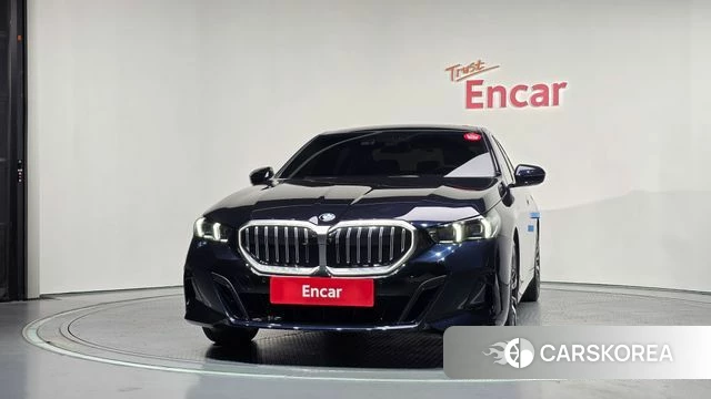 BMW 5 Series (G60) id 4665498 из Кореи 23