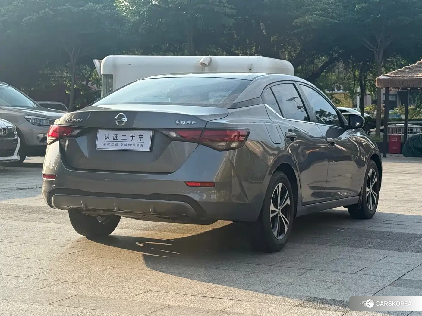 Nissan Sylphy 2023 Silver/gray из Китая, фото 3