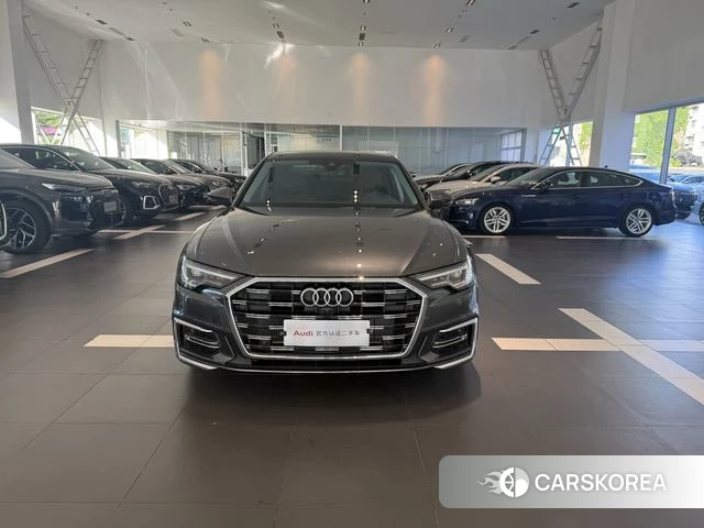 Audi A6L id 4393189 из Китая 8