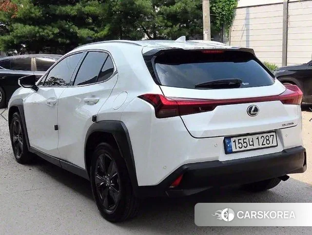 Lexus UX250h id 2978926 из Кореи 13