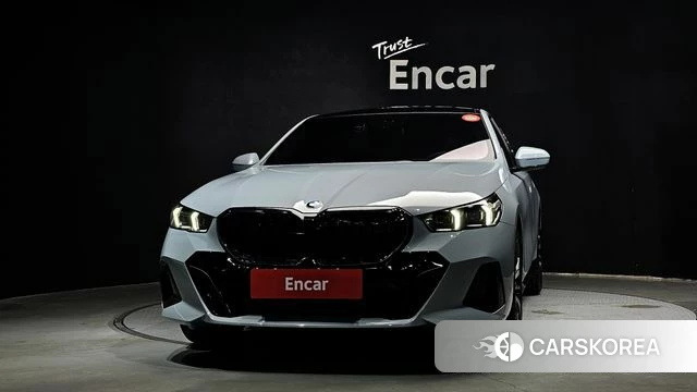 BMW 5 Series (G60) id 4655346 из Кореи 23