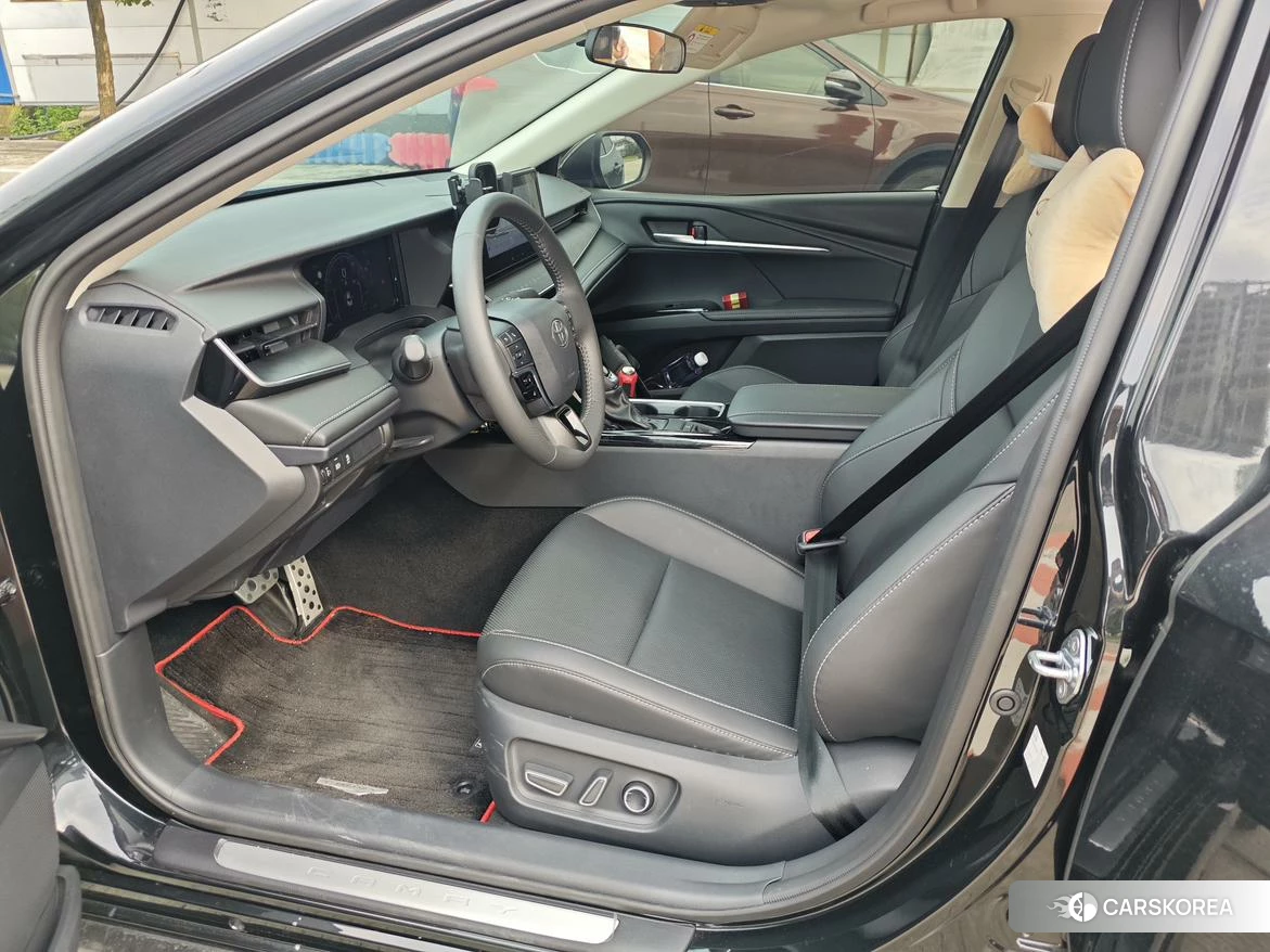 Toyota Camry 2025 Черный из Китая, фото 3