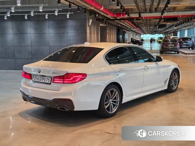 BMW 5 Series (G30) id 3034294 из Кореи 13