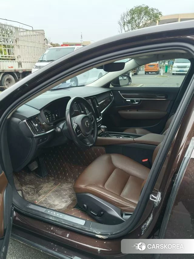 Volvo S90 2018 Коричневый из Китая, фото 3