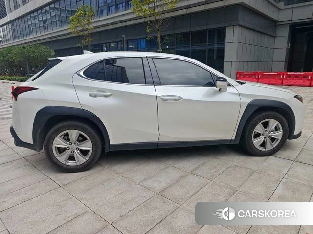 Lexus UX id 4336361 из Китая 9