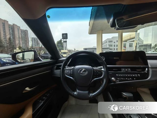 Lexus ES id 4290664 из Китая 10