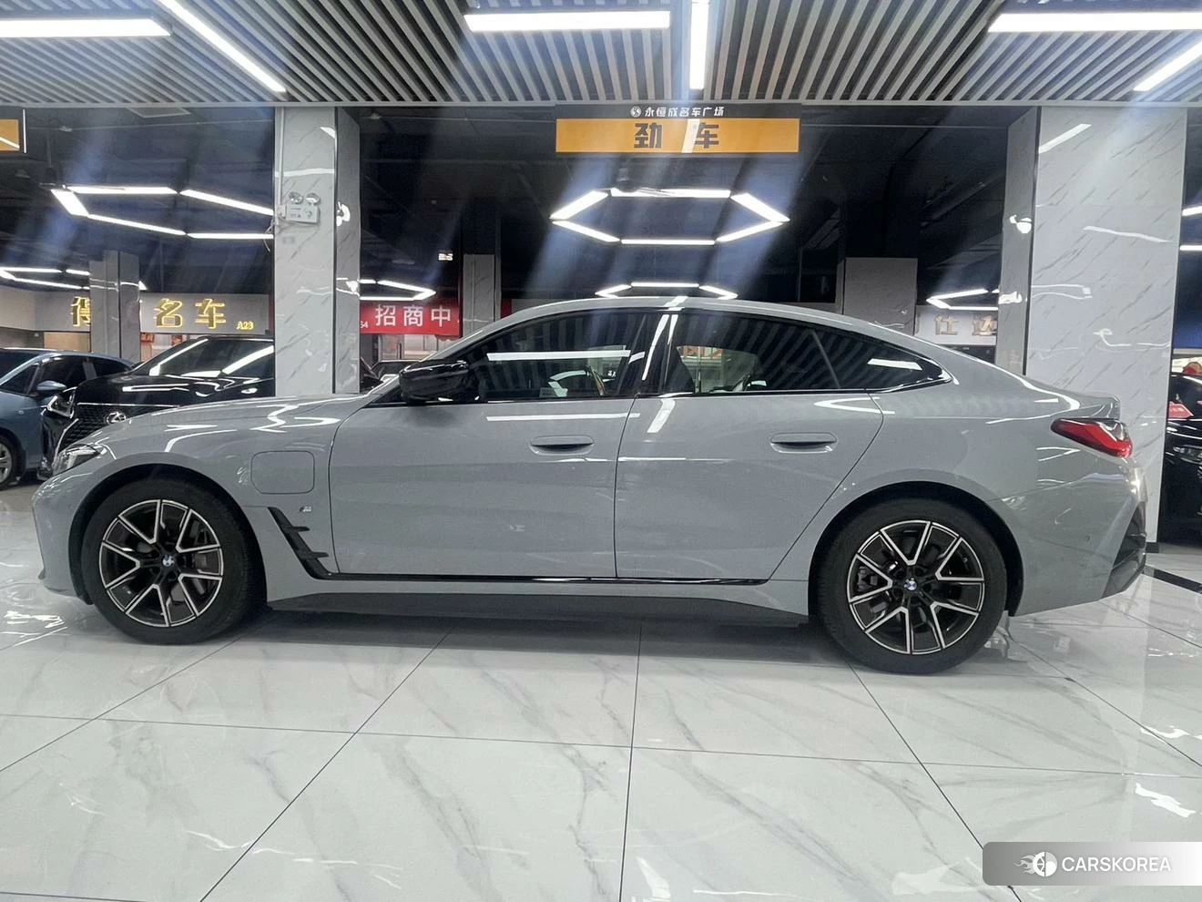 BMW i4 2024 Серебристо-серый из Китая, фото 3