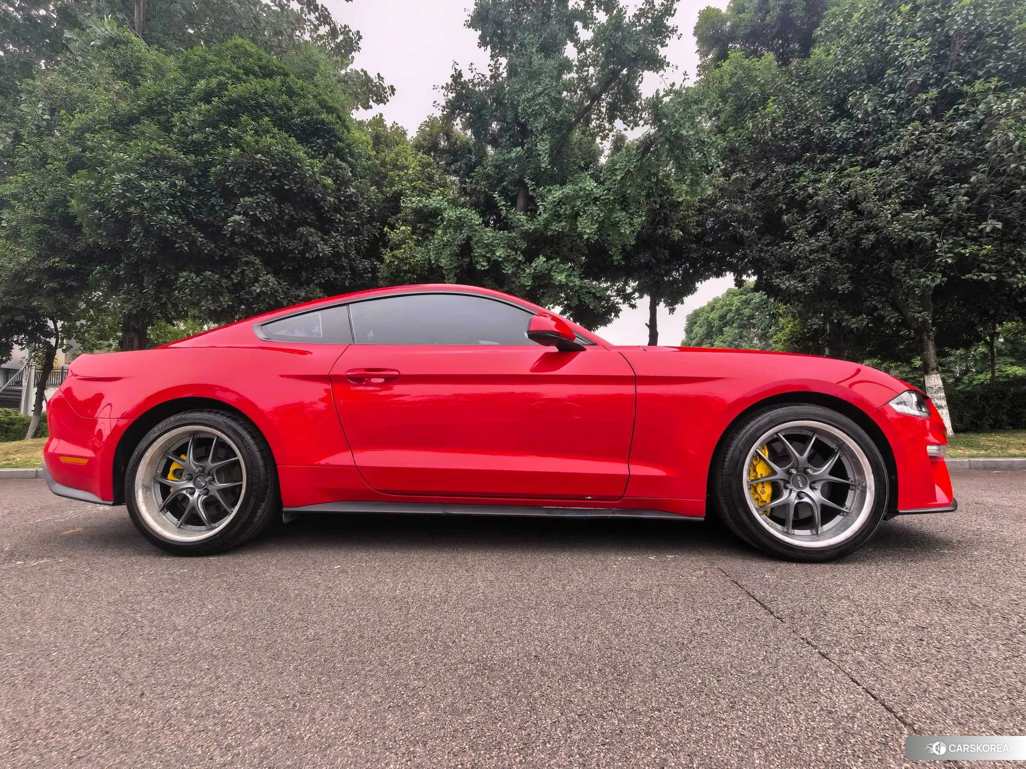 Ford Mustang id 4487485 из Китая 9
