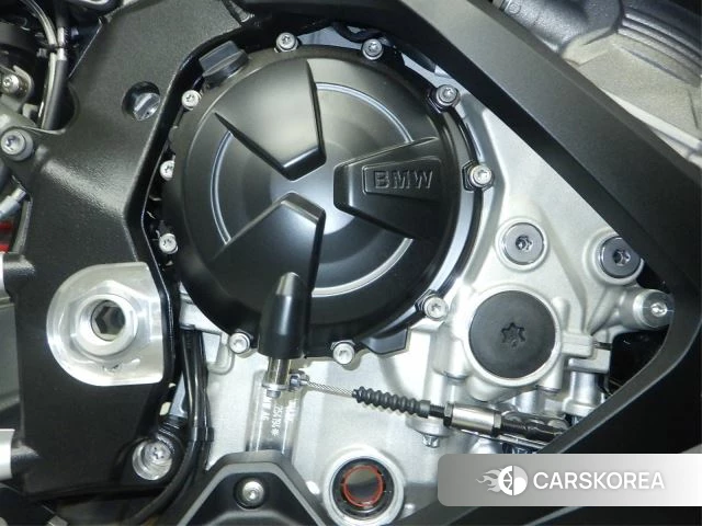 Engine photo