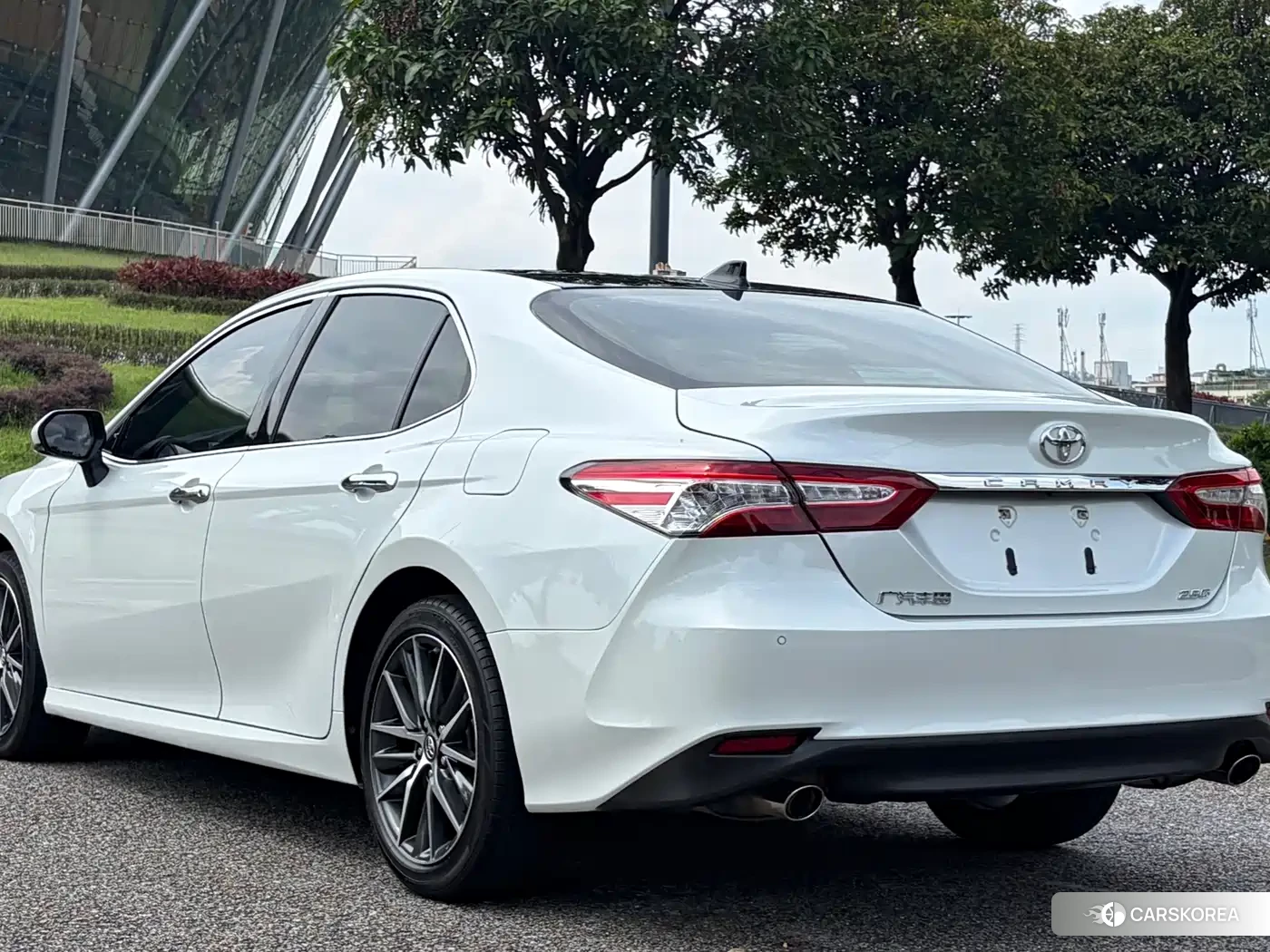 Toyota Camry 2022 Белый из Китая, фото 6
