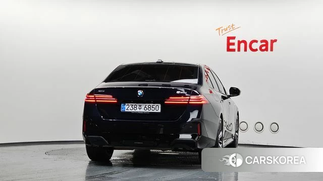 BMW 5 Series (G60) id 4381175 из Кореи 23