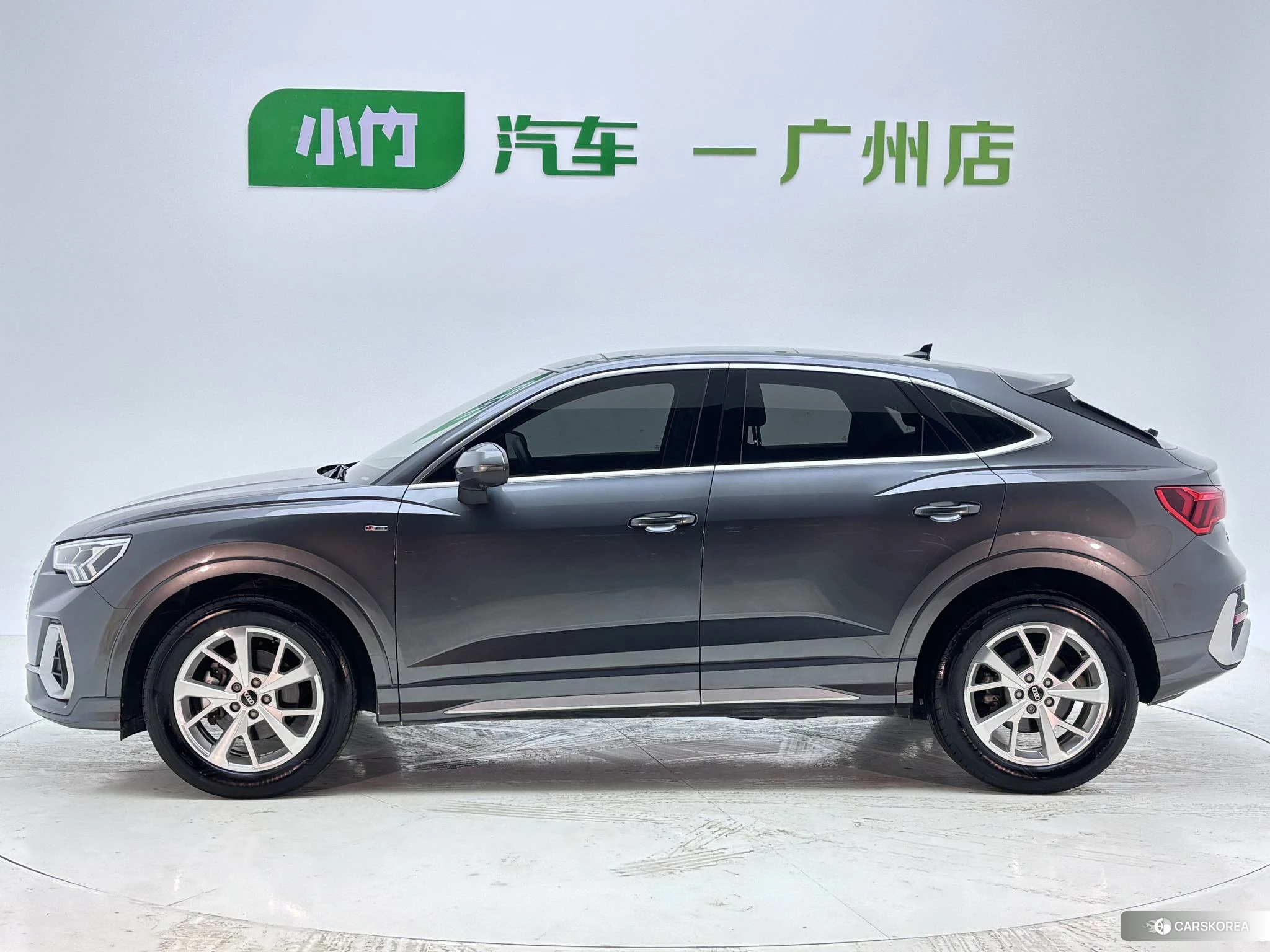 Audi Q3 Sportback id 4514983 из Китая 23