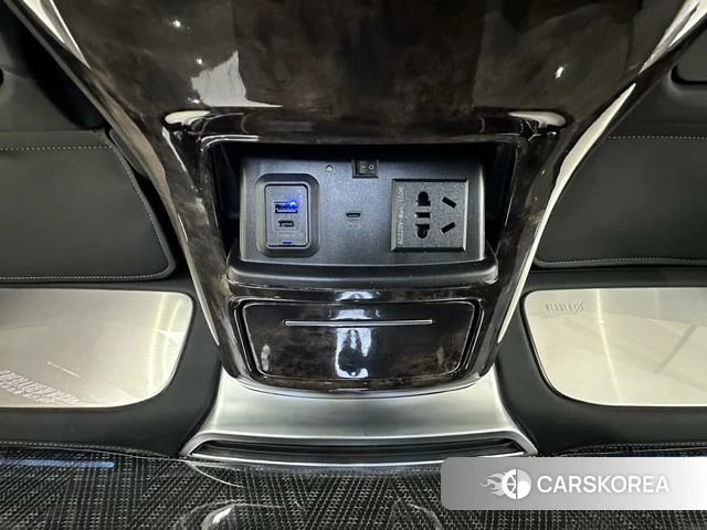 Mercedes-Benz V-class id 4290943 из Китая 17
