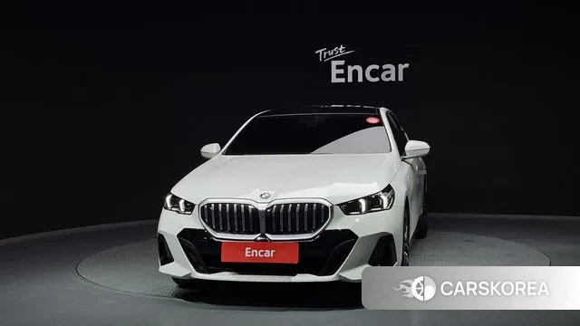 BMW 5 Series (G60) id 3388567 из Кореи 13