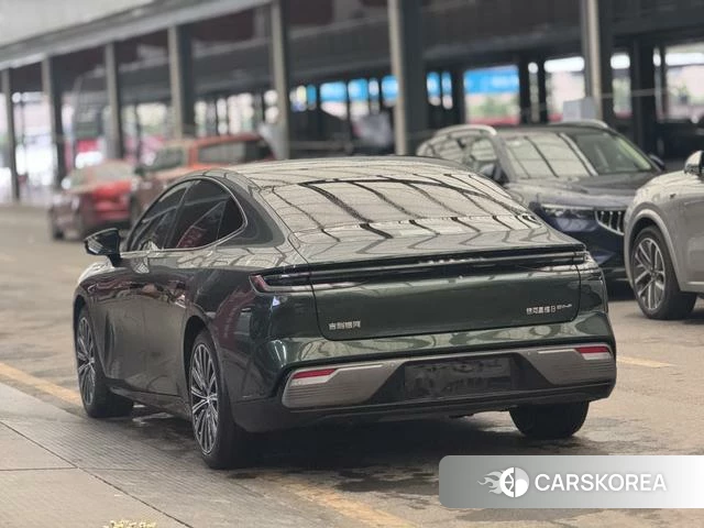 Geely Galaxy Galaxy Sparkle 8 PHEV id 4234781 из Китая 7