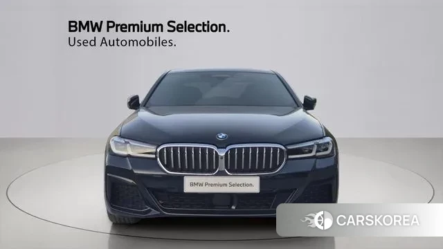 BMW 5 Series (G30) id 3448359 из Кореи 8