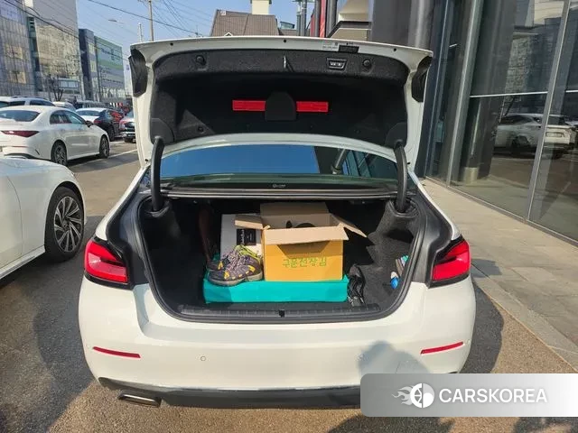 BMW 5 Series (G30) id 3741037 из Кореи 9